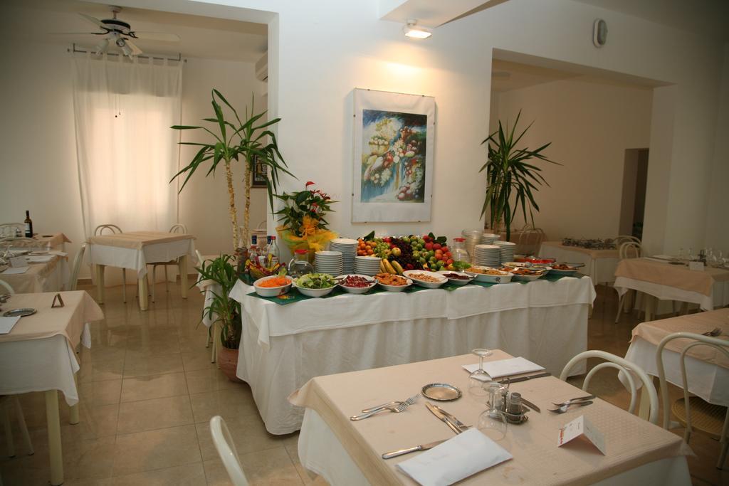 Hotel Toscana มาร็อตตา ภายนอก รูปภาพ