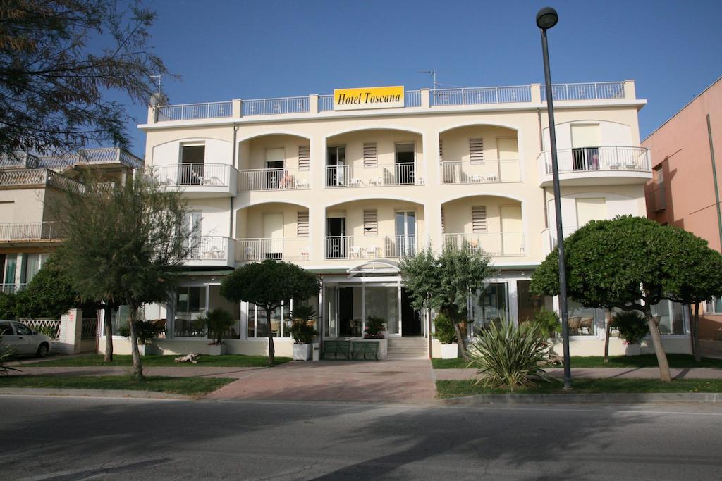 Hotel Toscana มาร็อตตา ภายนอก รูปภาพ