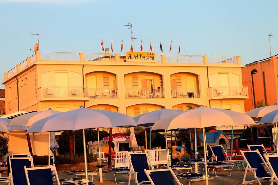 Hotel Toscana มาร็อตตา ภายนอก รูปภาพ